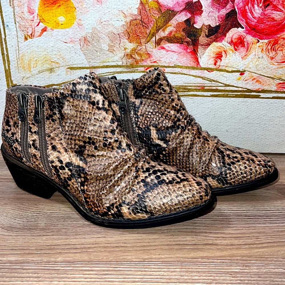 NIB🤎 Blowfish Malibu Wander Boot Sz. W6 - Picture 3 of 6